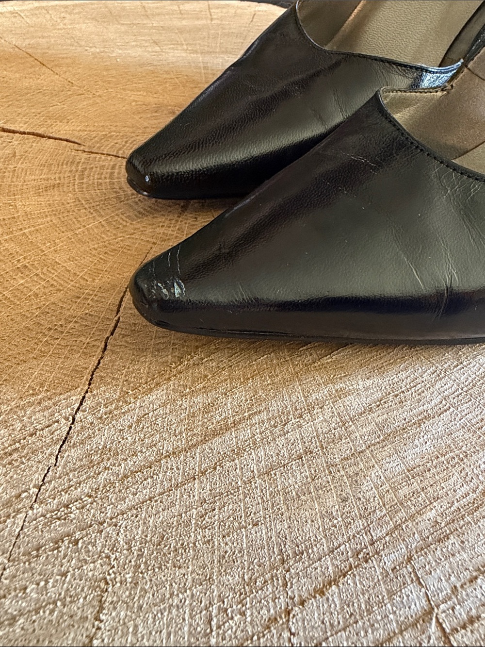 Roberto Vianni Classic Black Pointed-Toe Stiletto Heels - Picture 6 of 7